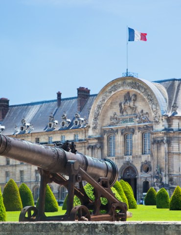 Vue sud du musée de l'Armée à Paris